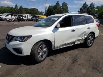  Salvage Nissan Pathfinder