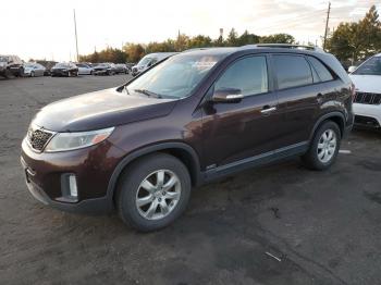  Salvage Kia Sorento