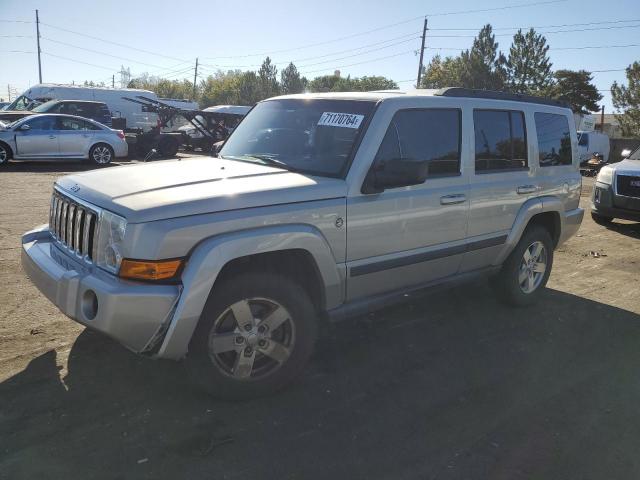  Salvage Jeep Commander