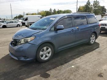  Salvage Toyota Sienna