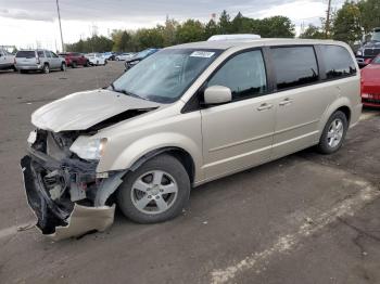  Salvage Dodge Caravan