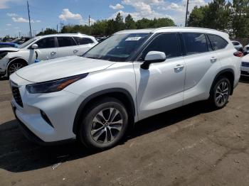  Salvage Toyota Highlander