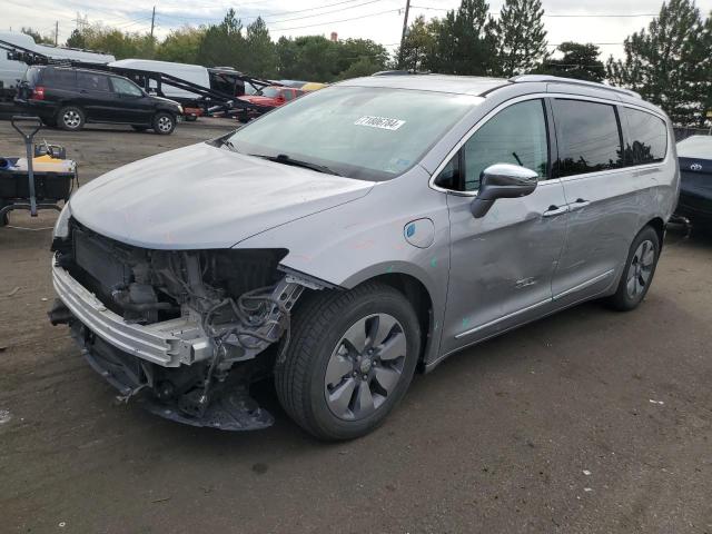  Salvage Chrysler Pacifica