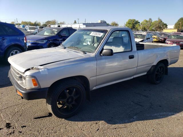  Salvage Toyota Pickup