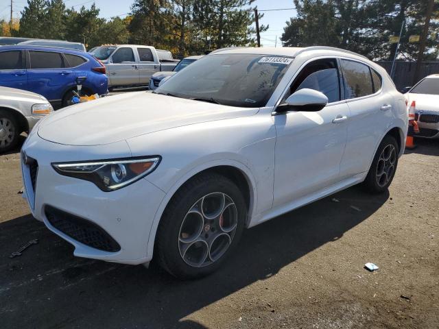  Salvage Alfa Romeo Stelvio