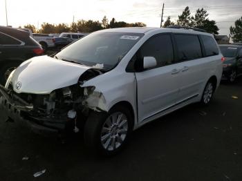  Salvage Toyota Sienna