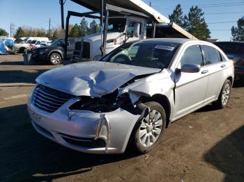  Salvage Chrysler 200