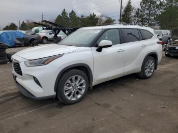  Salvage Toyota Highlander