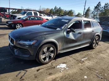  Salvage Volvo V60