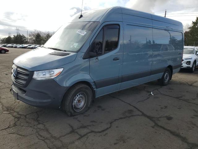  Salvage Mercedes-Benz Sprinter