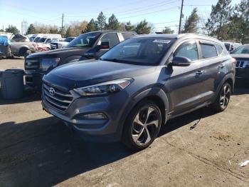  Salvage Hyundai TUCSON