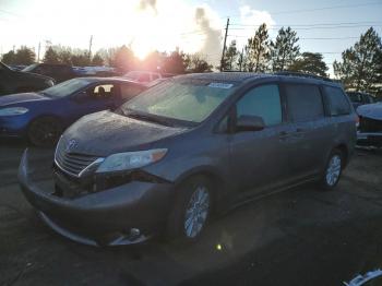  Salvage Toyota Sienna