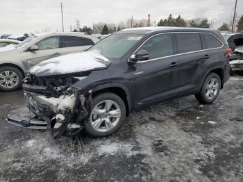  Salvage Toyota Highlander