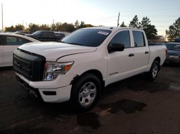  Salvage Nissan Titan