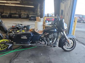  Salvage Harley-Davidson Fl