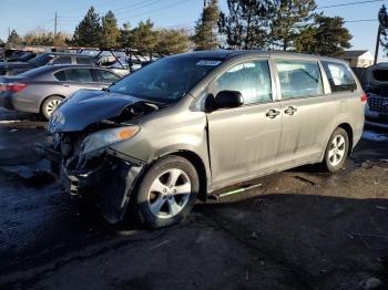  Salvage Toyota Sienna