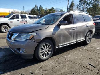  Salvage Nissan Pathfinder