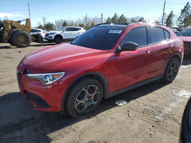  Salvage Alfa Romeo Stelvio