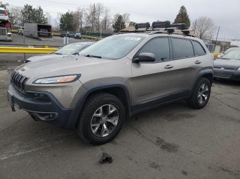  Salvage Jeep Cherokee