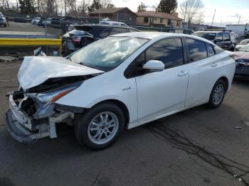  Salvage Toyota Prius