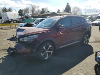  Salvage Hyundai TUCSON
