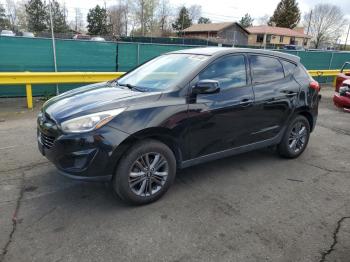  Salvage Hyundai TUCSON