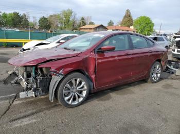  Salvage Chrysler 200