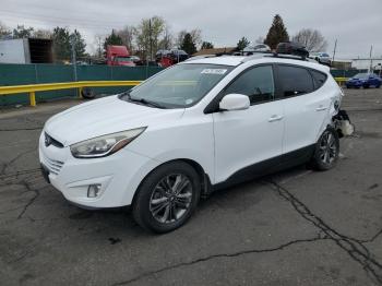  Salvage Hyundai TUCSON