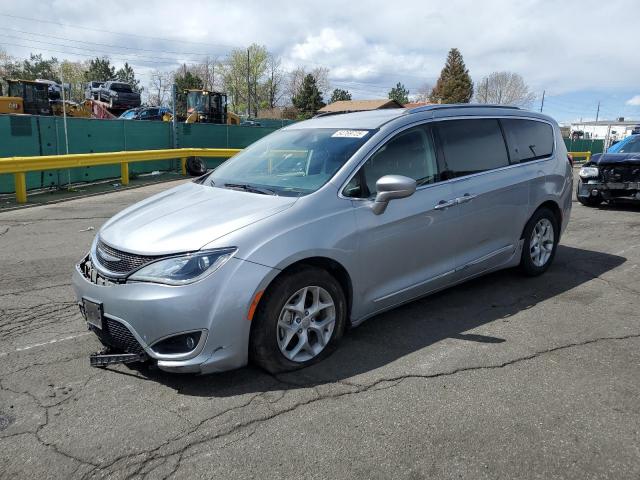  Salvage Chrysler Pacifica