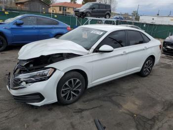  Salvage Volkswagen Jetta