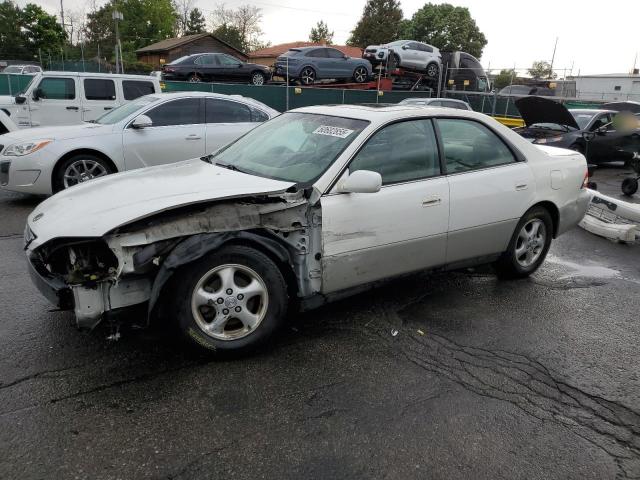  Salvage Lexus Es