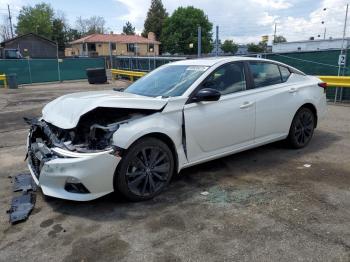  Salvage Nissan Altima