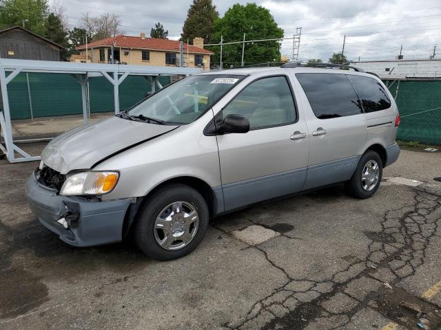  Salvage Toyota Sienna