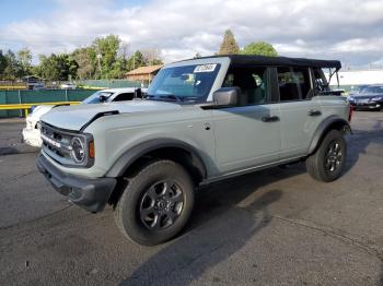  Salvage Ford Bronco