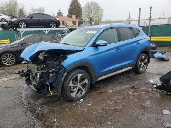  Salvage Hyundai TUCSON