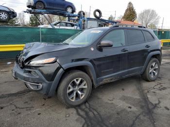  Salvage Jeep Cherokee