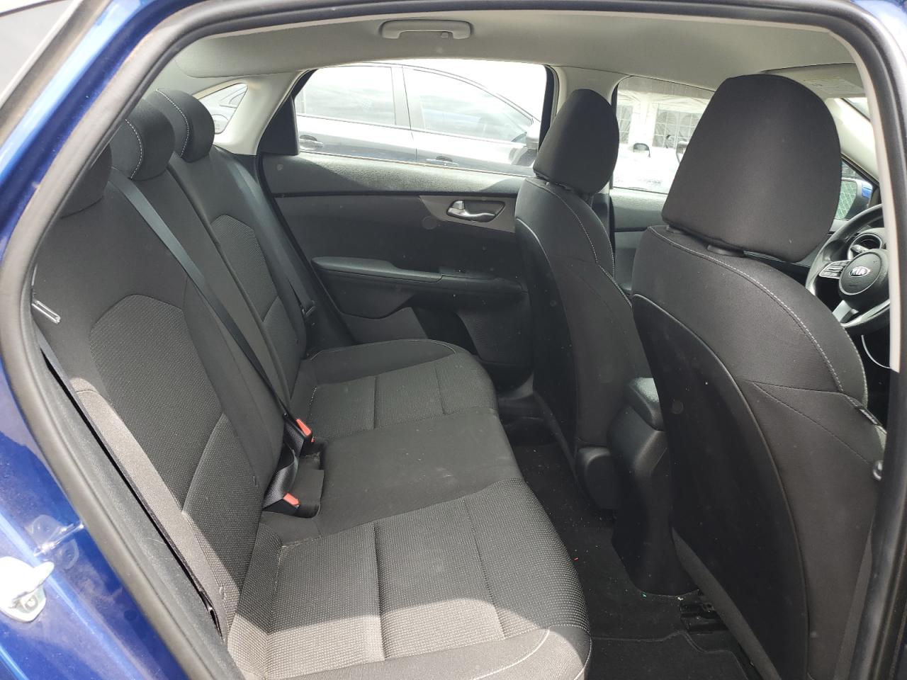 Kia Forte Fe Image 12