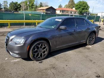  Salvage Chrysler 300