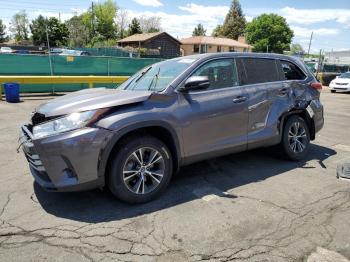  Salvage Toyota Highlander