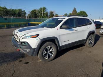  Salvage Jeep Cherokee
