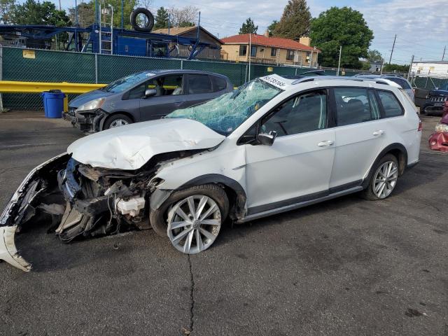  Salvage Volkswagen Golf