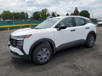  Salvage Nissan Kicks