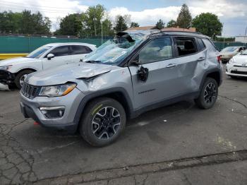  Salvage Jeep Compass