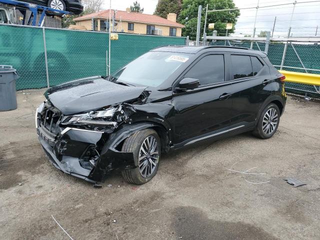  Salvage Nissan Kicks