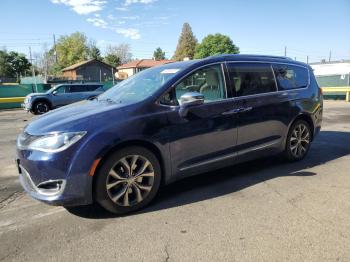  Salvage Chrysler Pacifica