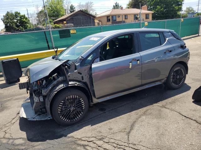  Salvage Nissan LEAF