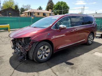  Salvage Chrysler Pacifica