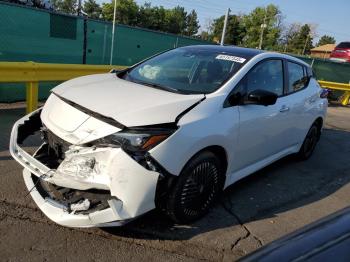  Salvage Nissan LEAF