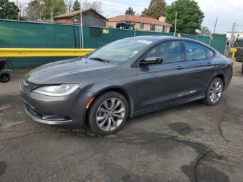  Salvage Chrysler 200