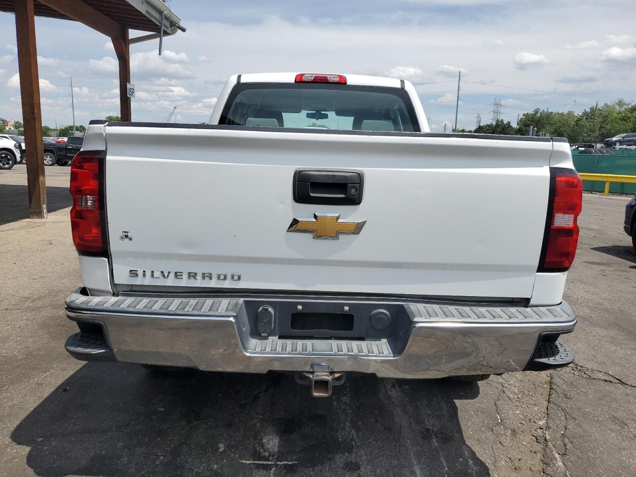 Chevrolet Silverado K1500 Image 2